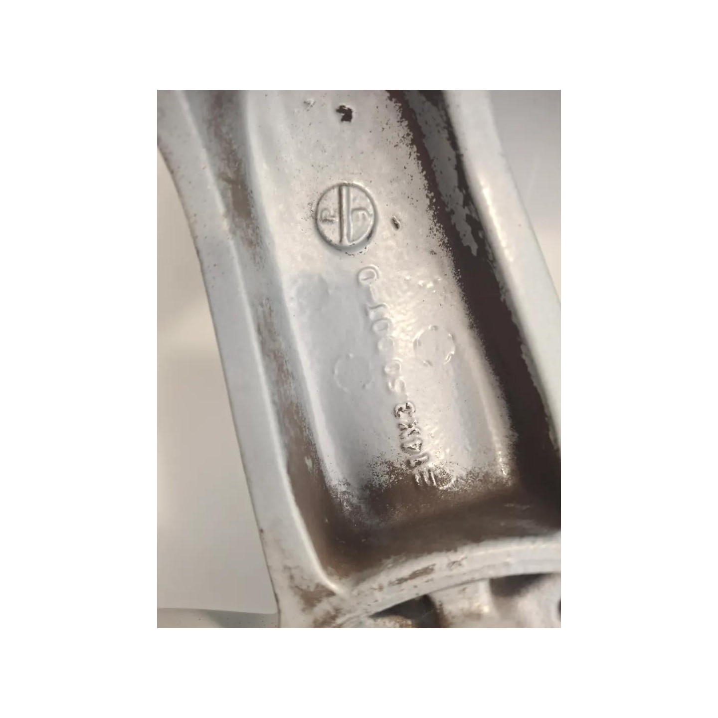 Cerchio ruota post. - Aprilia Scarabeo 250 i.e. (E3) (06-11)