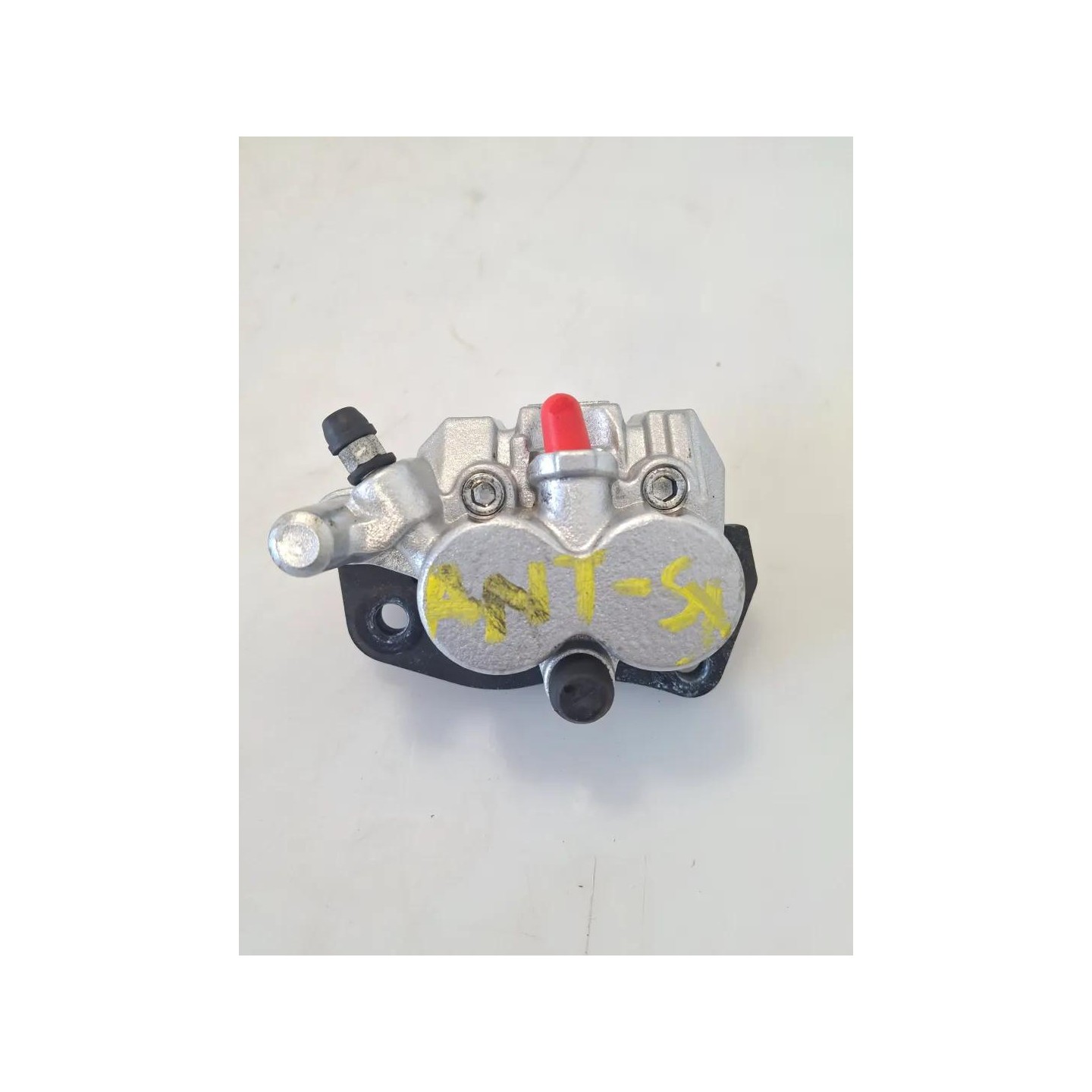 Pinza freno ant. compl. sx. 01/13 - Suzuki AN Burgman 400 (E3)