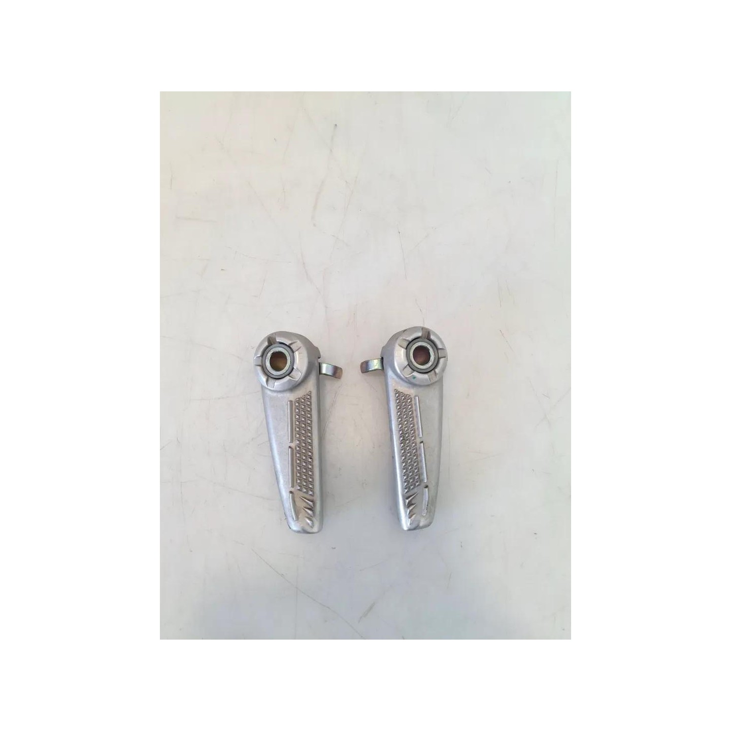 Pedana appoggiapiede post. dx. - Yamaha Xenter