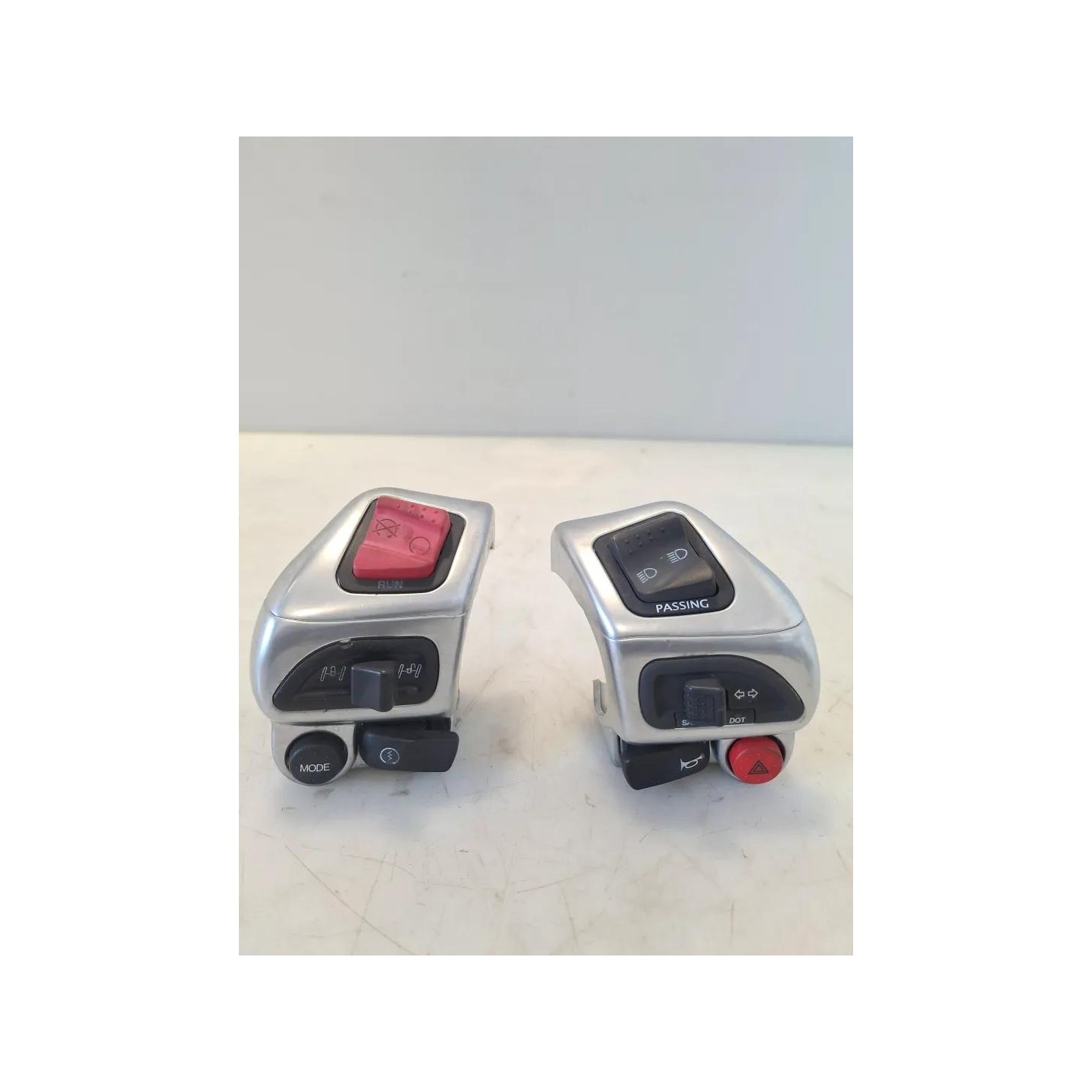 Coperchio blocco comandi sx. - Piaggio MP3 500 (11-16)
