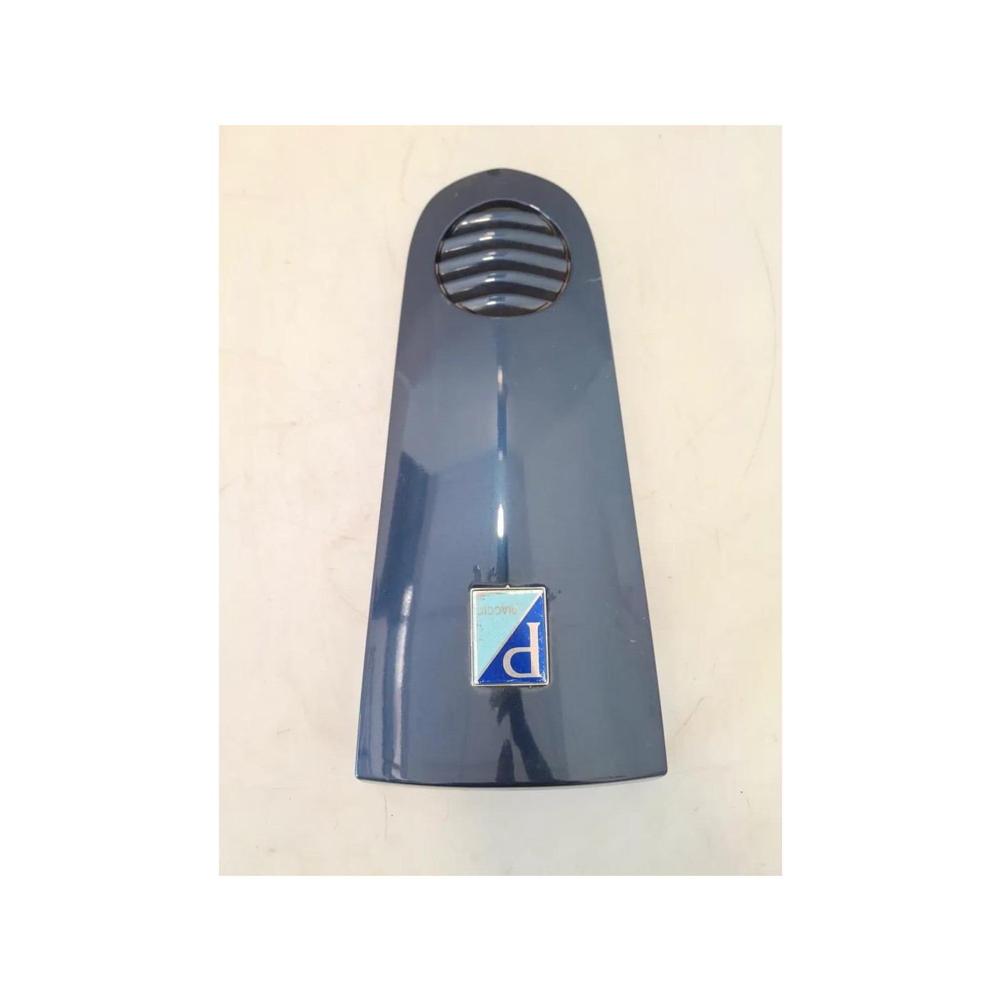 Supporto stemma ant. blu/a - Piaggio Vespa 50 LX (05-09)