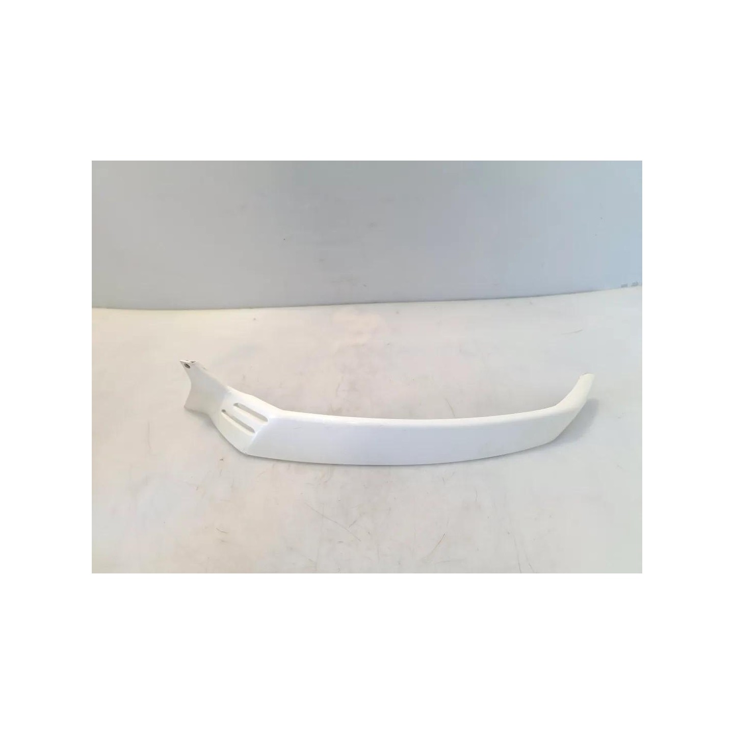 Codone inf. sx. - Piaggio Vespa 300 GTS (E3)