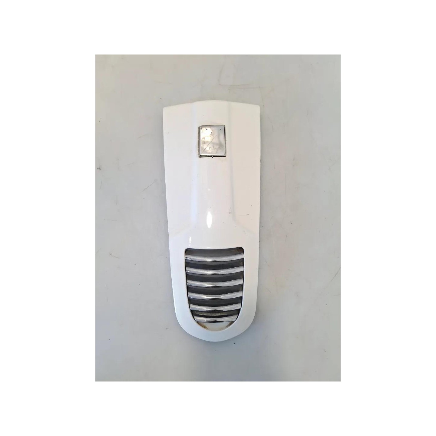 Supporto stemma ant. grigio/b - Piaggio Vespa 300 GTS (E3)
