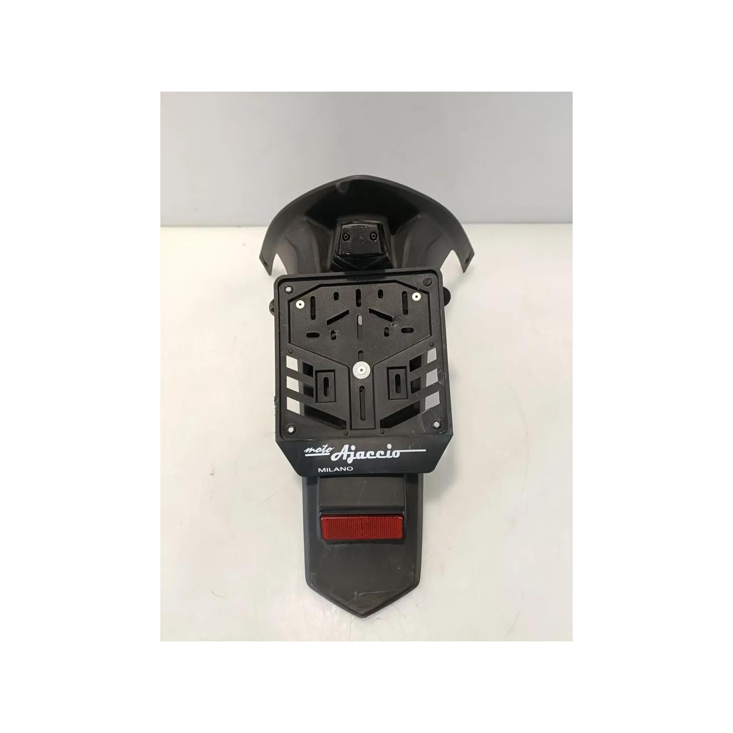 Parafango post. con portatarga - Kymco Agility 150 R16+ (E4)