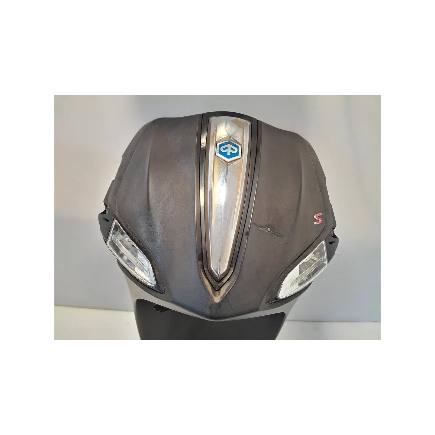 Carenatura ant. nero 85/C sport - Piaggio Liberty 125 3V i.e. (E4)