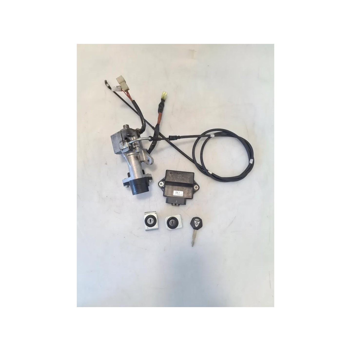 Serie cilindretti serrature - Yamaha X-Max 250 (E3) (14-)