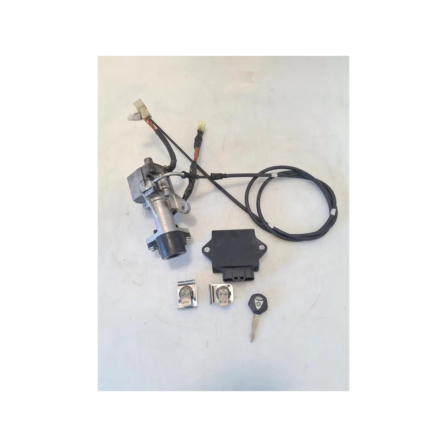 Serie cilindretti serrature - Yamaha X-Max 250 (E3) (14-)