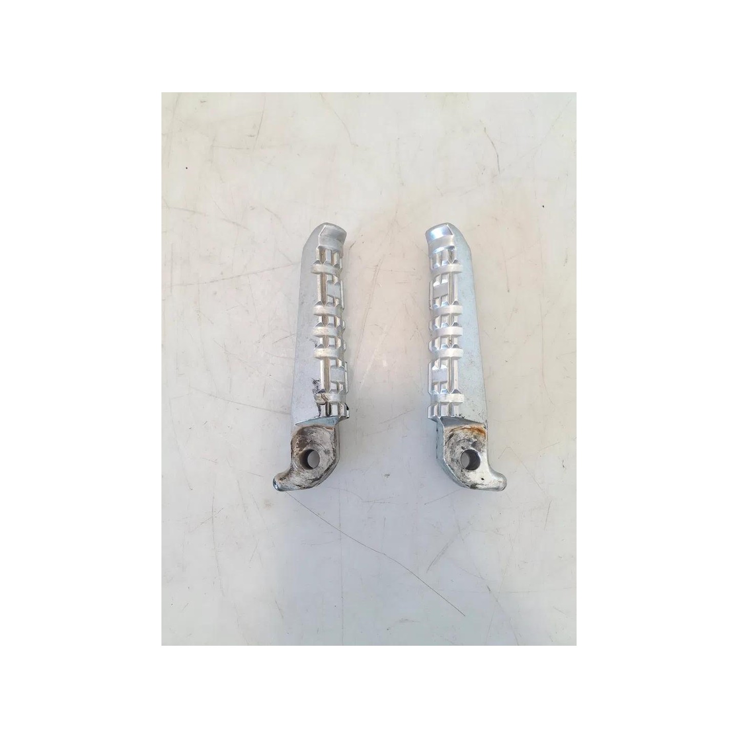 Pedana appoggiapiede post. sx. - Yamaha X-Max 250 (E3) (14-)