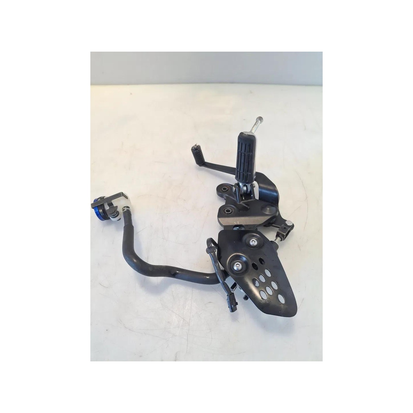 Supporto pedana appoggiapiede ant. dx. - Yamaha MT-07 (E5)