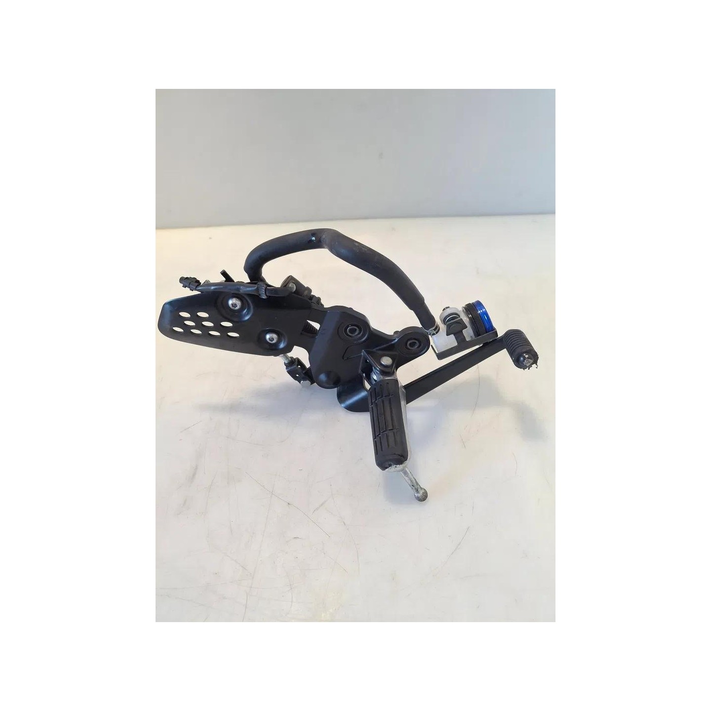 Supporto pedana appoggiapiede ant. dx. - Yamaha MT-07 (E5)