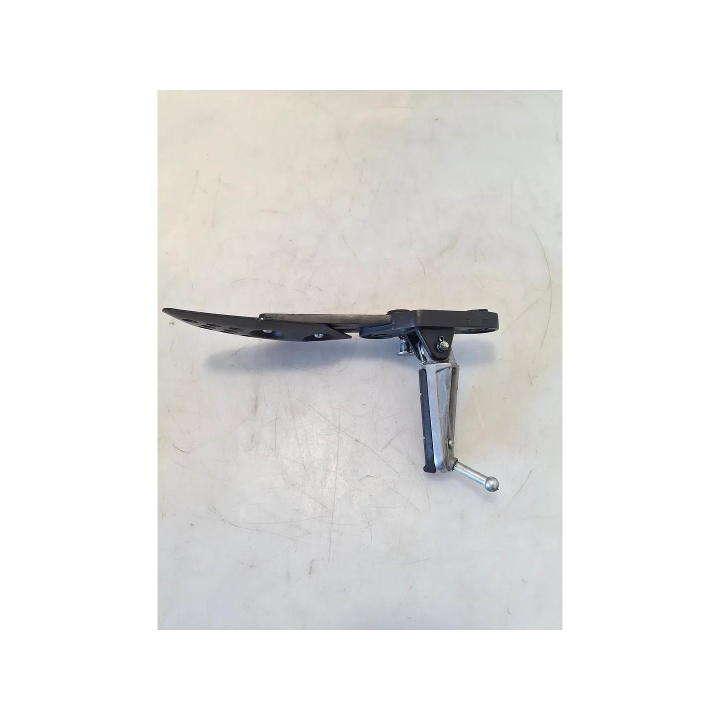 Supporto pedana appoggiapiede ant. sx. - Yamaha MT-07 (E5)