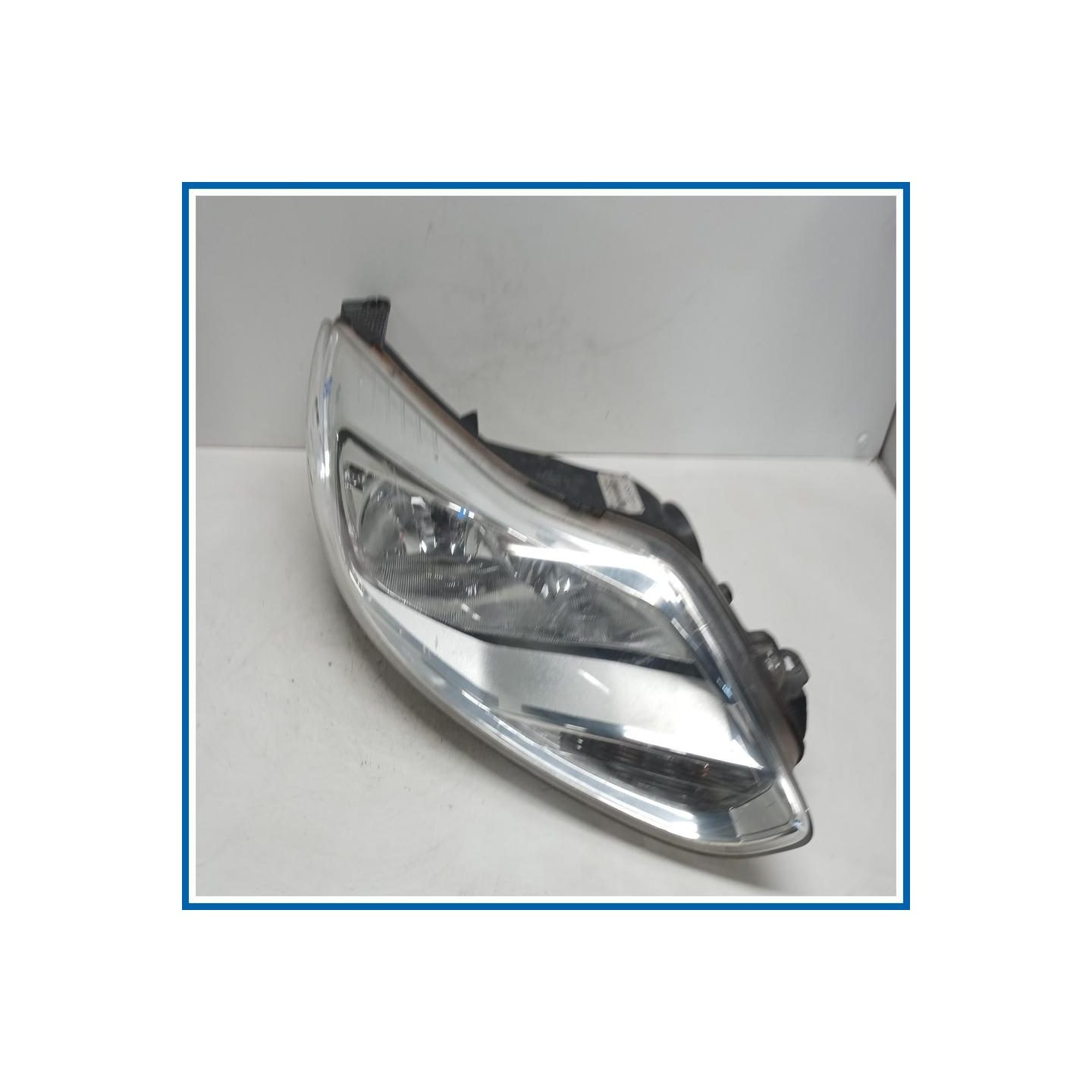Proiettori anteriori FORD Focus IV SW