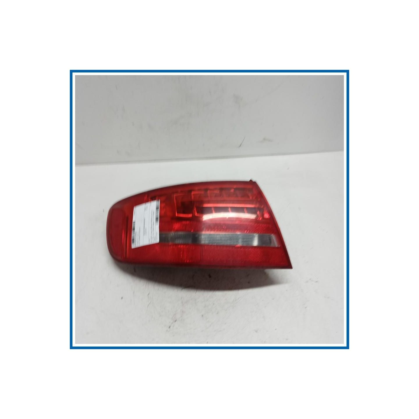 Fanaleria AUDI A4 8K5 Avant