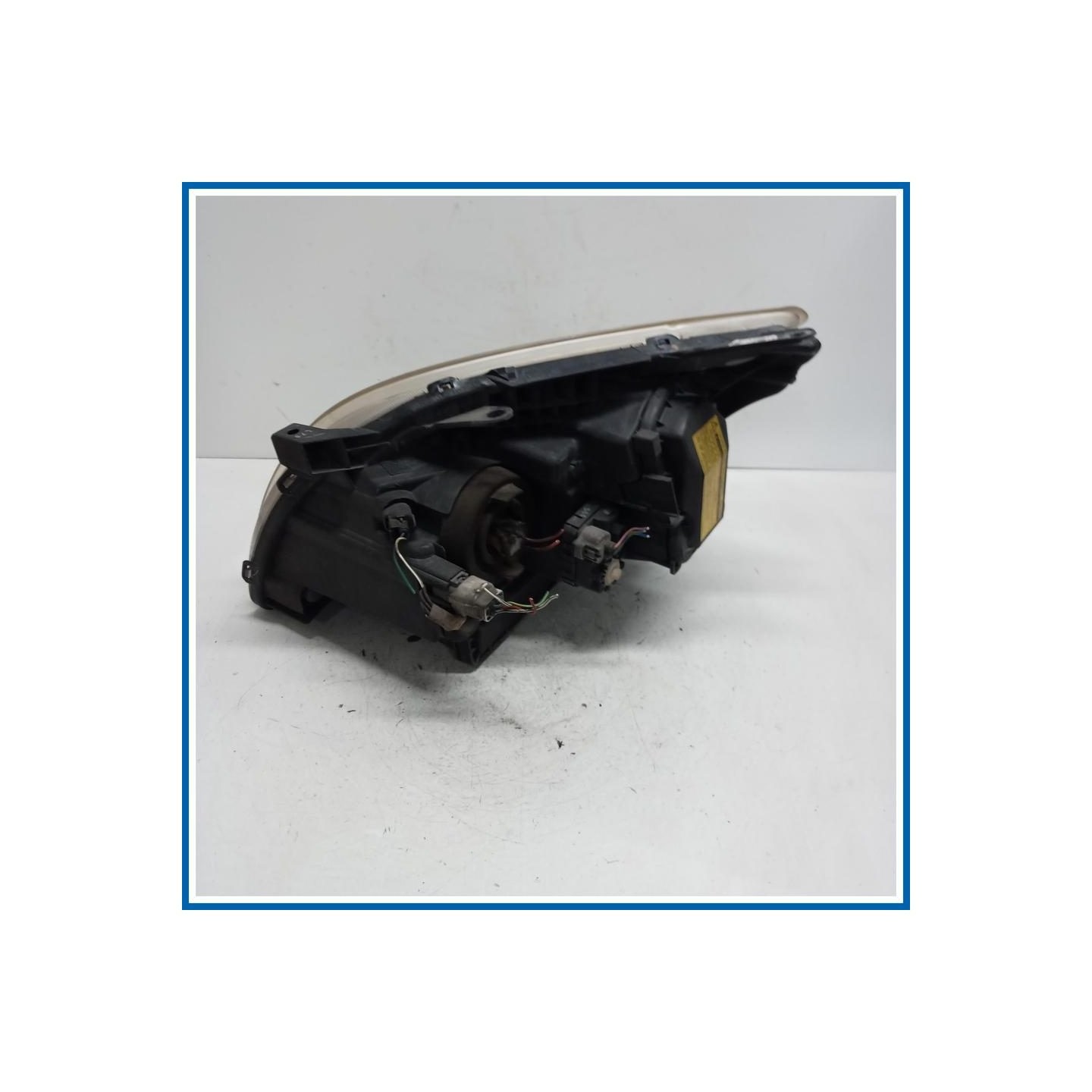 Proiettori anteriori TOYOTA Avensis II SW