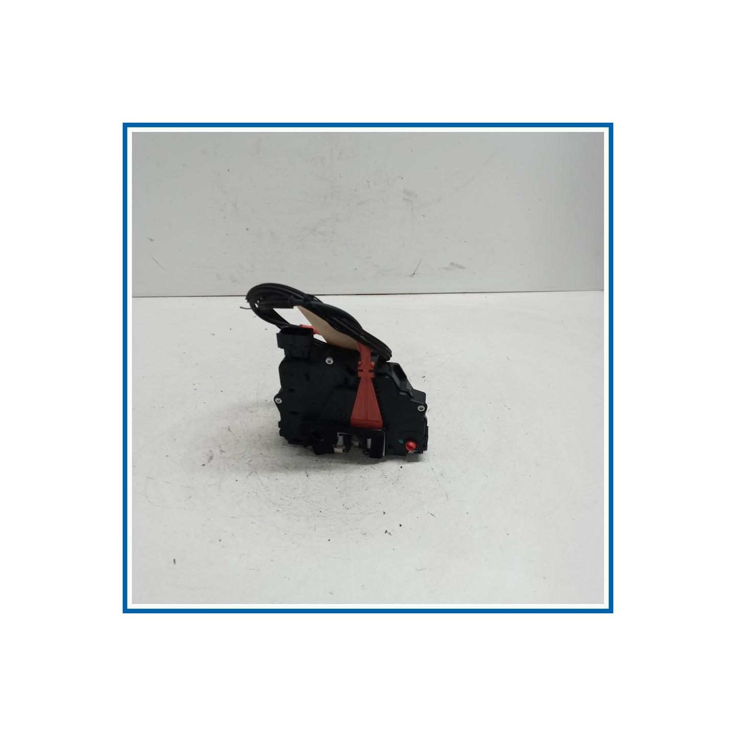 Serrature interne OPEL Meriva B 1.4 Twinport, 16v. 75 A14XER 74Kw Multispace, 5 p. 2010-03 - 2013-12 13432377