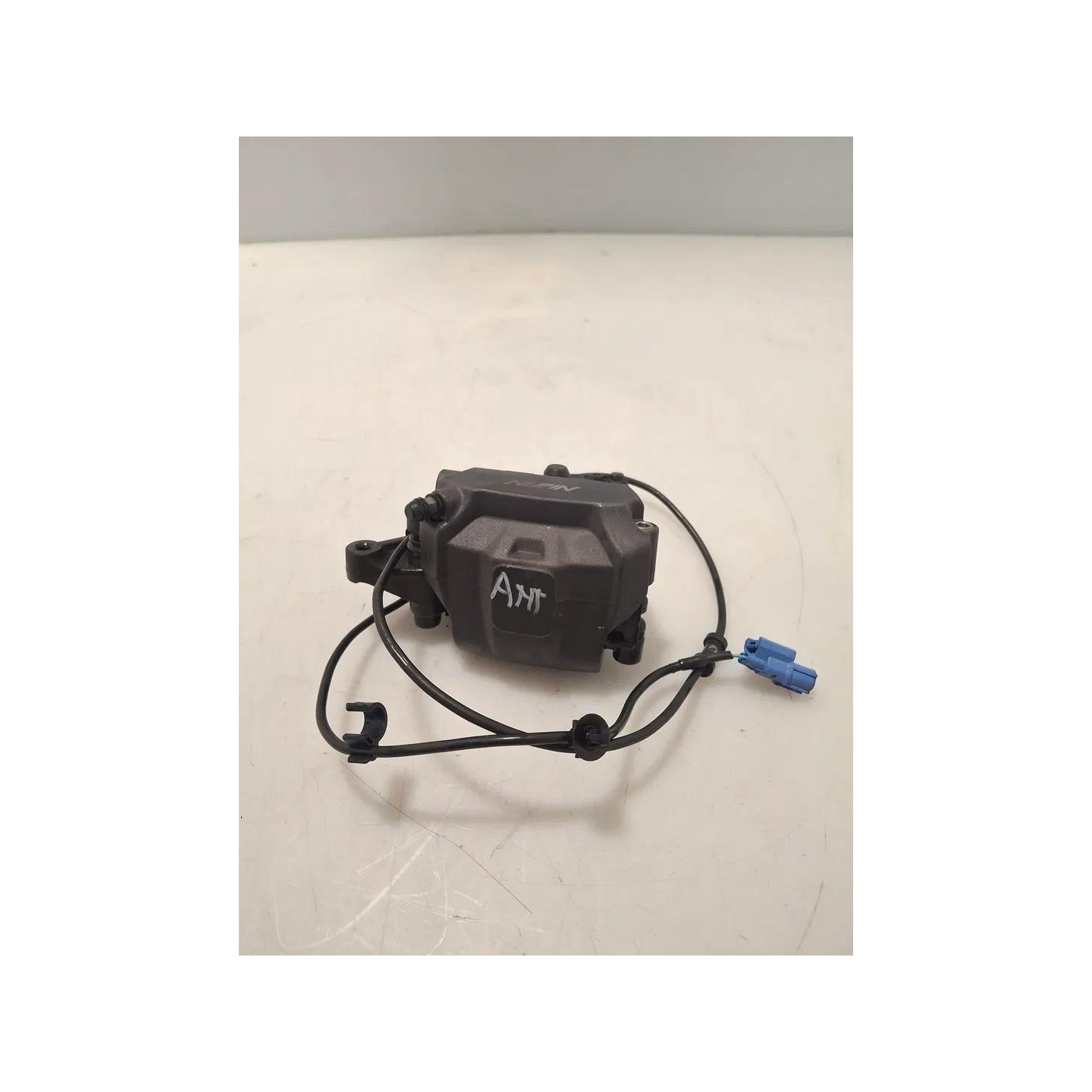 Pinza freno anteriore compl. Honda CMX 500 Rebel (E4)