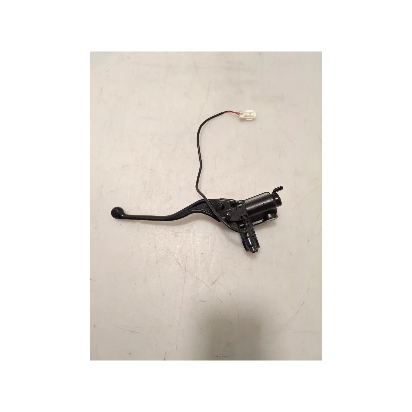 Pompa con serbatoio liquido freni anteriore Niu NQi GTS