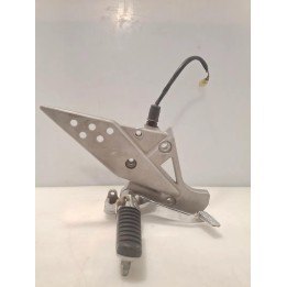 Supporto pedana appoggiapiede anteriore dx Kawasaki Z 750 S