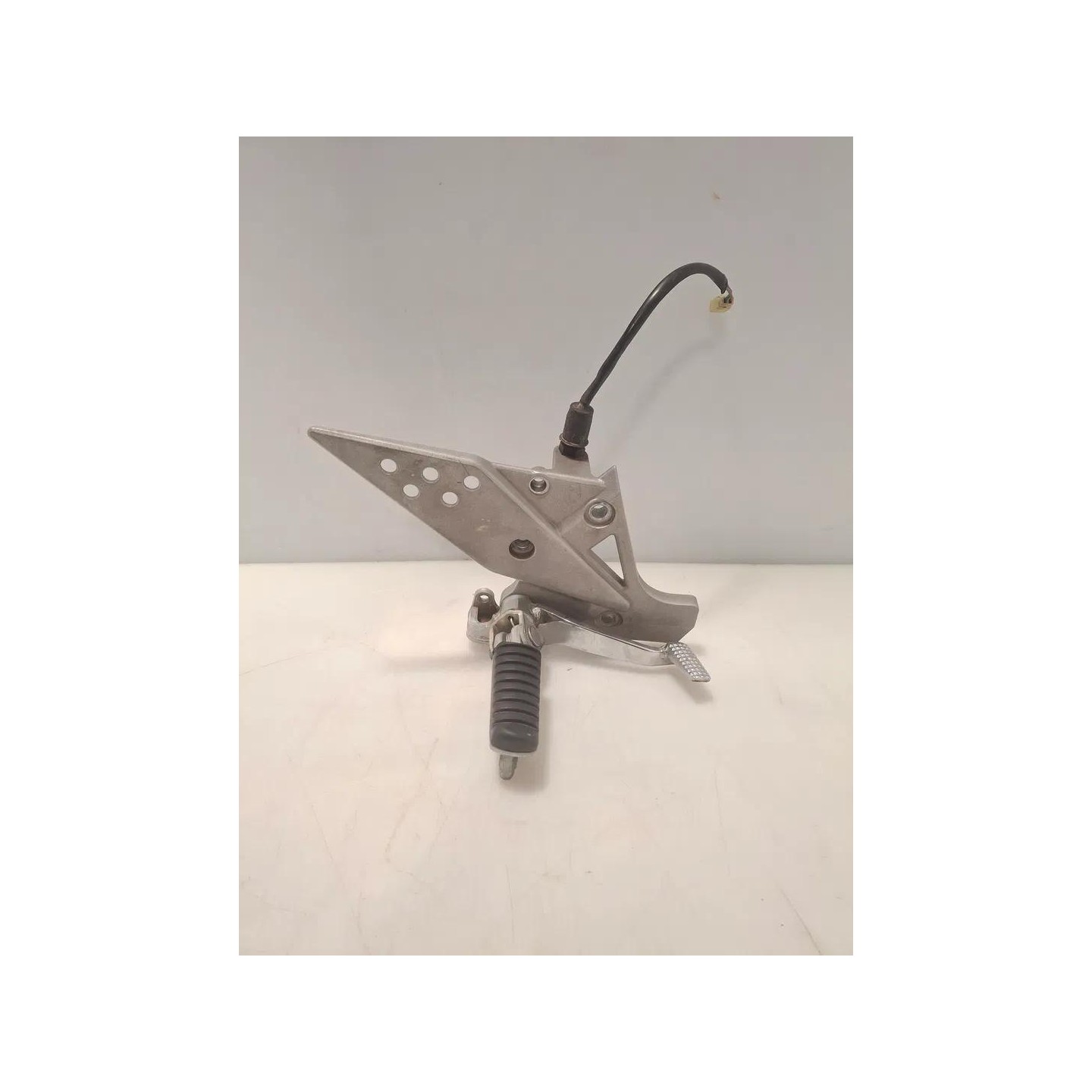 Supporto pedana appoggiapiede anteriore dx Kawasaki Z 750 S