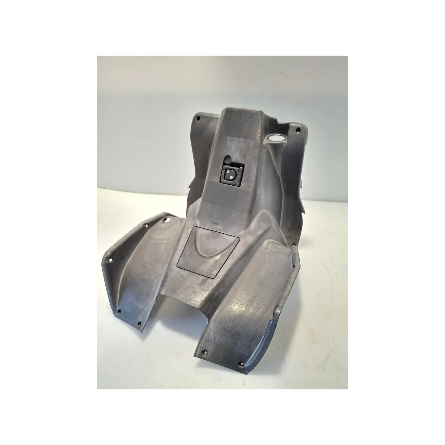 Carenatura anteriore parte int./bauletto Aprilia SR 50 (E2) (04-18)