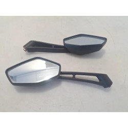 Specchietto lat. dx Aprilia SR 50 (E2) (04-18)