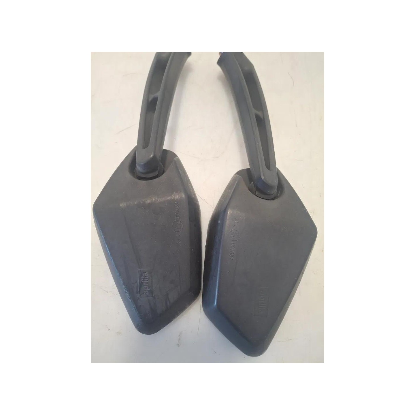 Specchietto lat. dx Aprilia SR 50 (E2) (04-18)