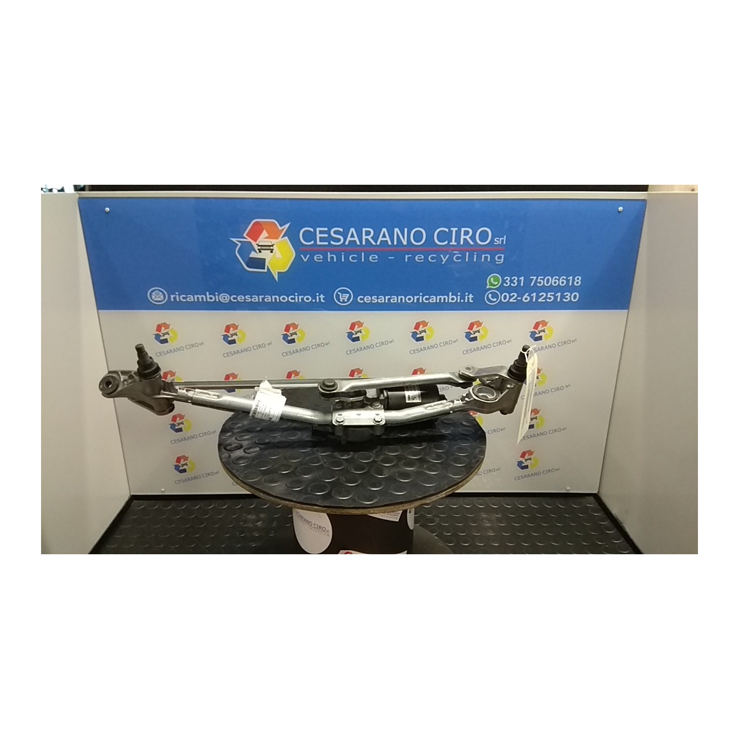 MECCANISMO TERGIPARABREZZA CON MOTORINO 018 BMW SERIE 3 (E90/E91) (02/05-12/11 204D4 61617161711
