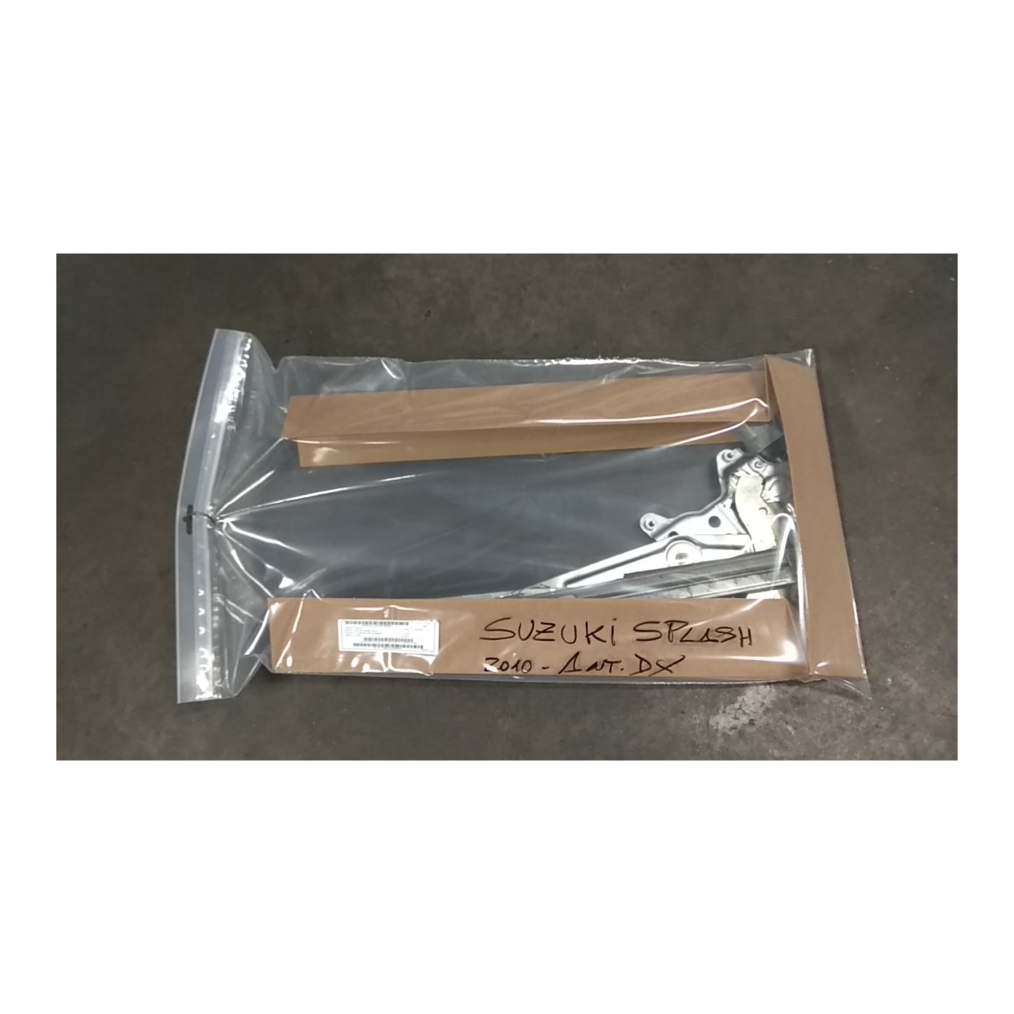 ALZACRISTALLO ELETTR. PORTA ANT. DX. 043 SUZUKI SPLASH (02/08-10/15) K10B 8341079J11000