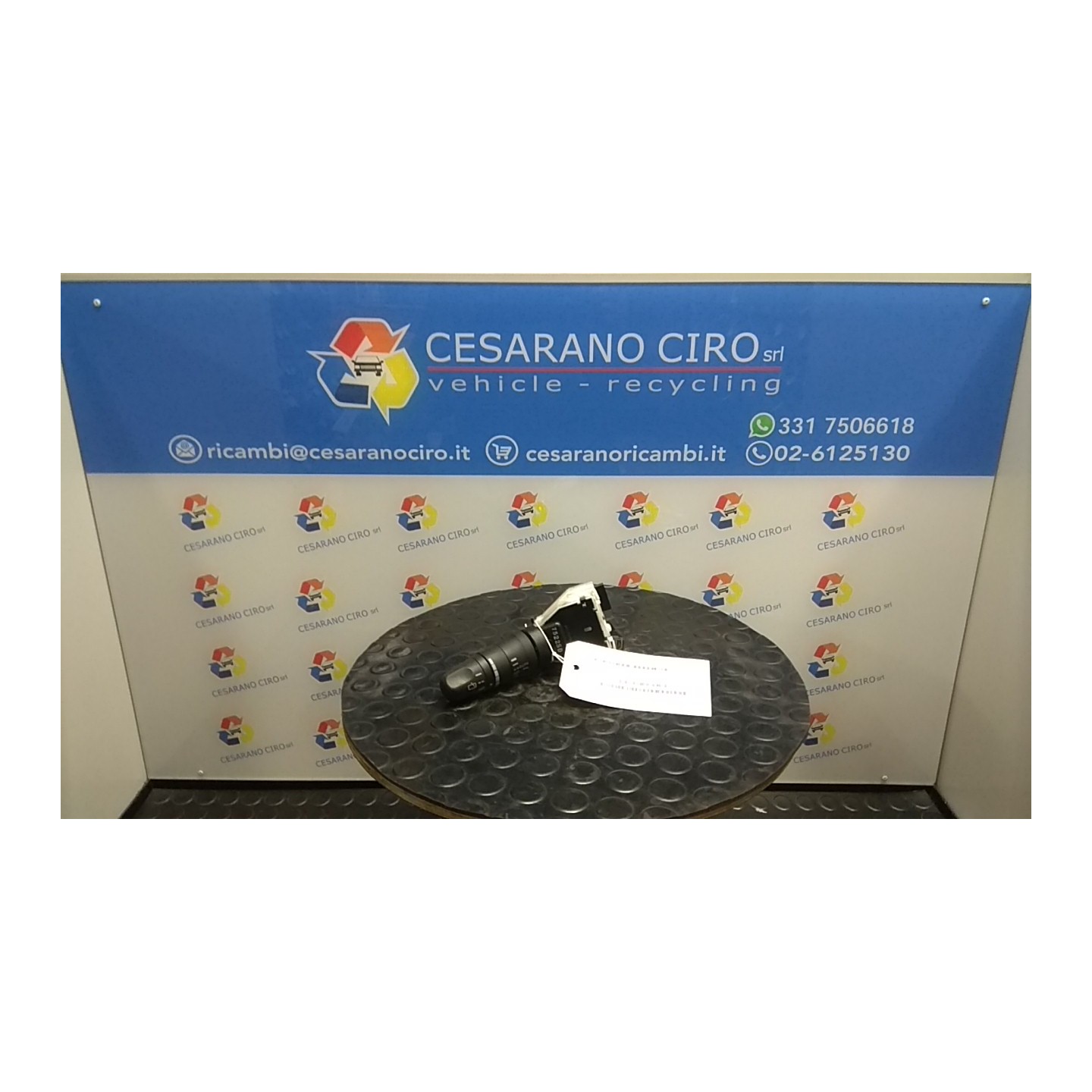 BLOCCO COMANDI TERGICRISTALLI 039 NISSAN X-TRAIL (T31) (06/07-) M9R 25260EE00E