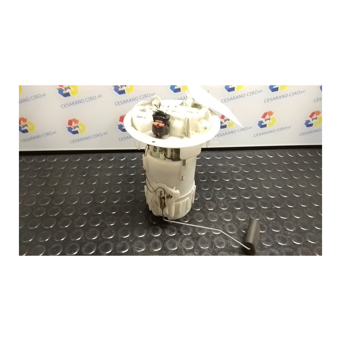 POMPA CARBURANTE C/TRASDUTTORE (GALLEGGIANTE) C/FILTRO CARBURANTE INT. 006 PEUGEOT 208 (01/12-) HM01 9674466980