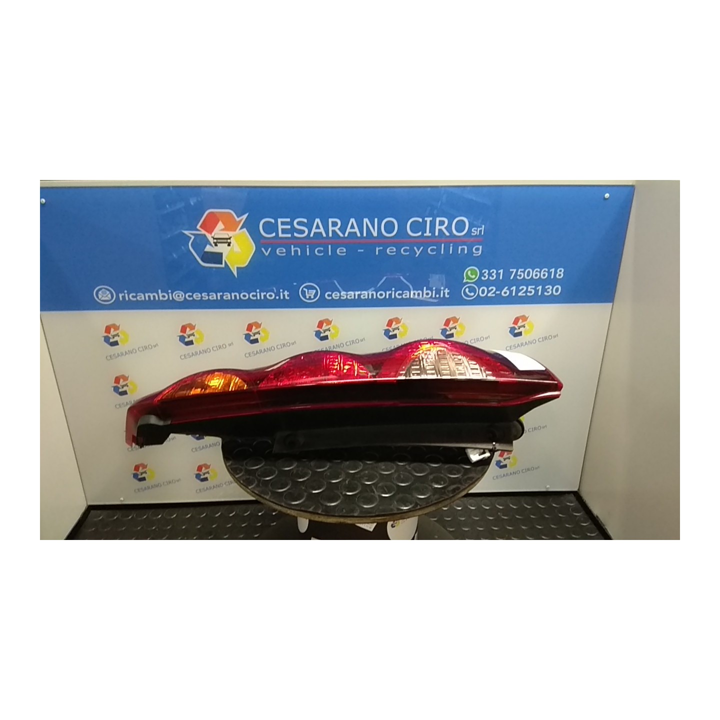 FANALE POST. PARTE INF. SX. 118 NISSAN NOTE (E11E) (02/06-09/13) CR14 265559U000