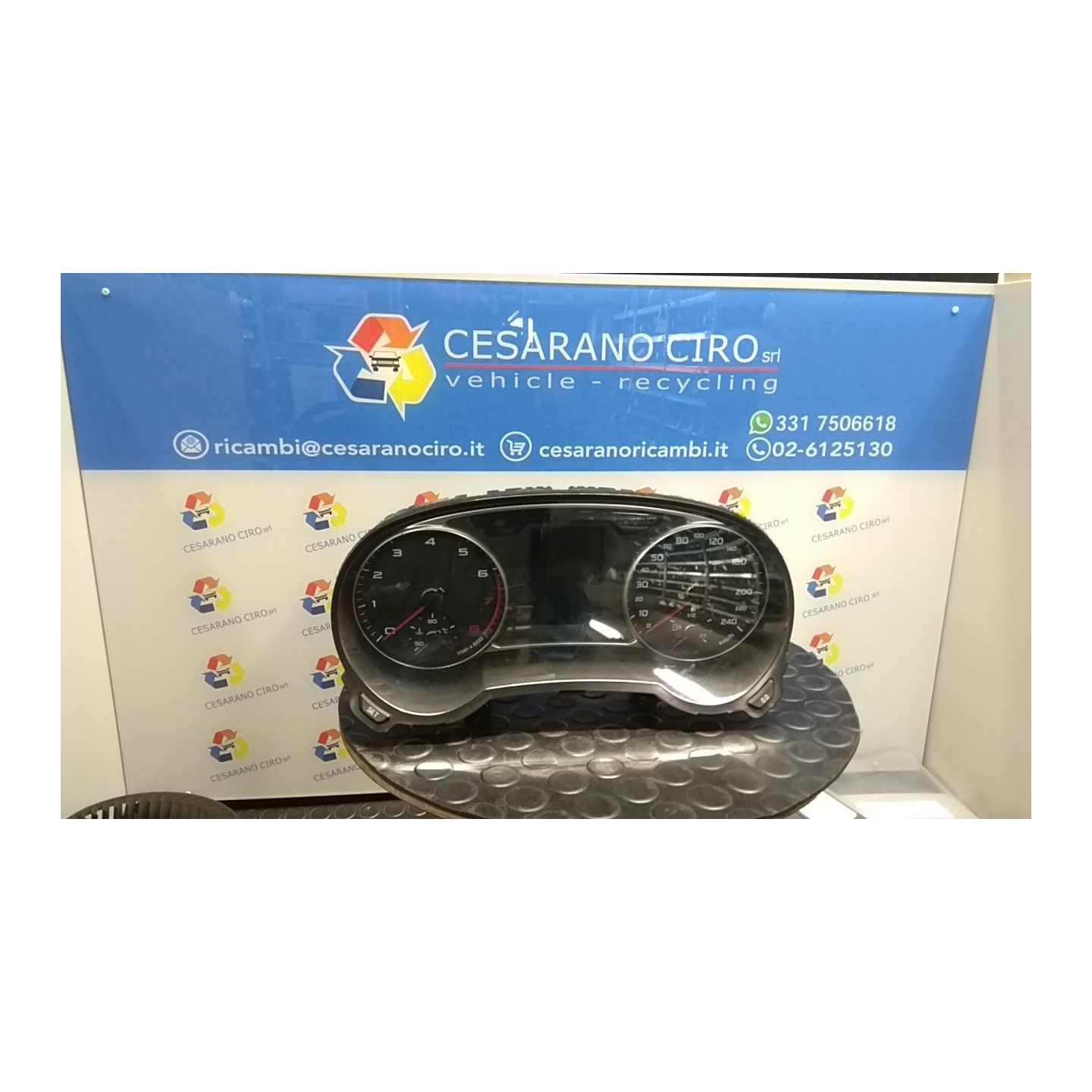 QUADRO STRUMENTI COMPL. 030 AUDI A1 (8X) (05/10-) CAX 8X0920900