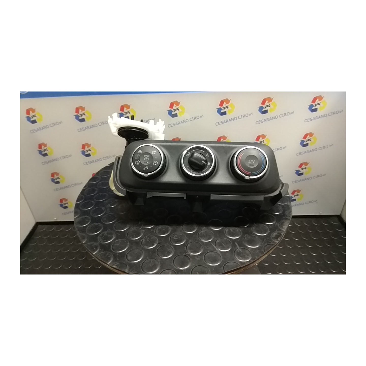 BLOCCO COMANDO CLIMATIZZAZIONE G 041 TOYOTA YARIS (02/20-) 1KR 55900K0070