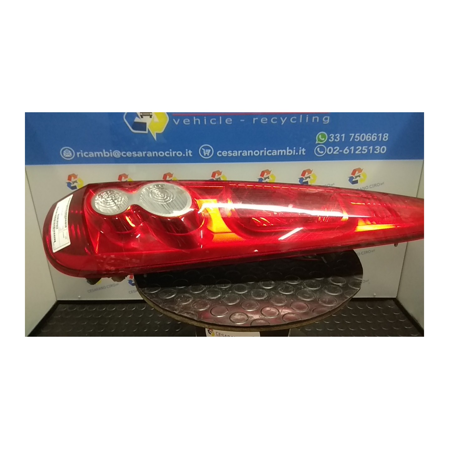 FANALE POST. DX. 041 FORD FIESTA (CBK) (12/05-12/08) F6JB 1437625
