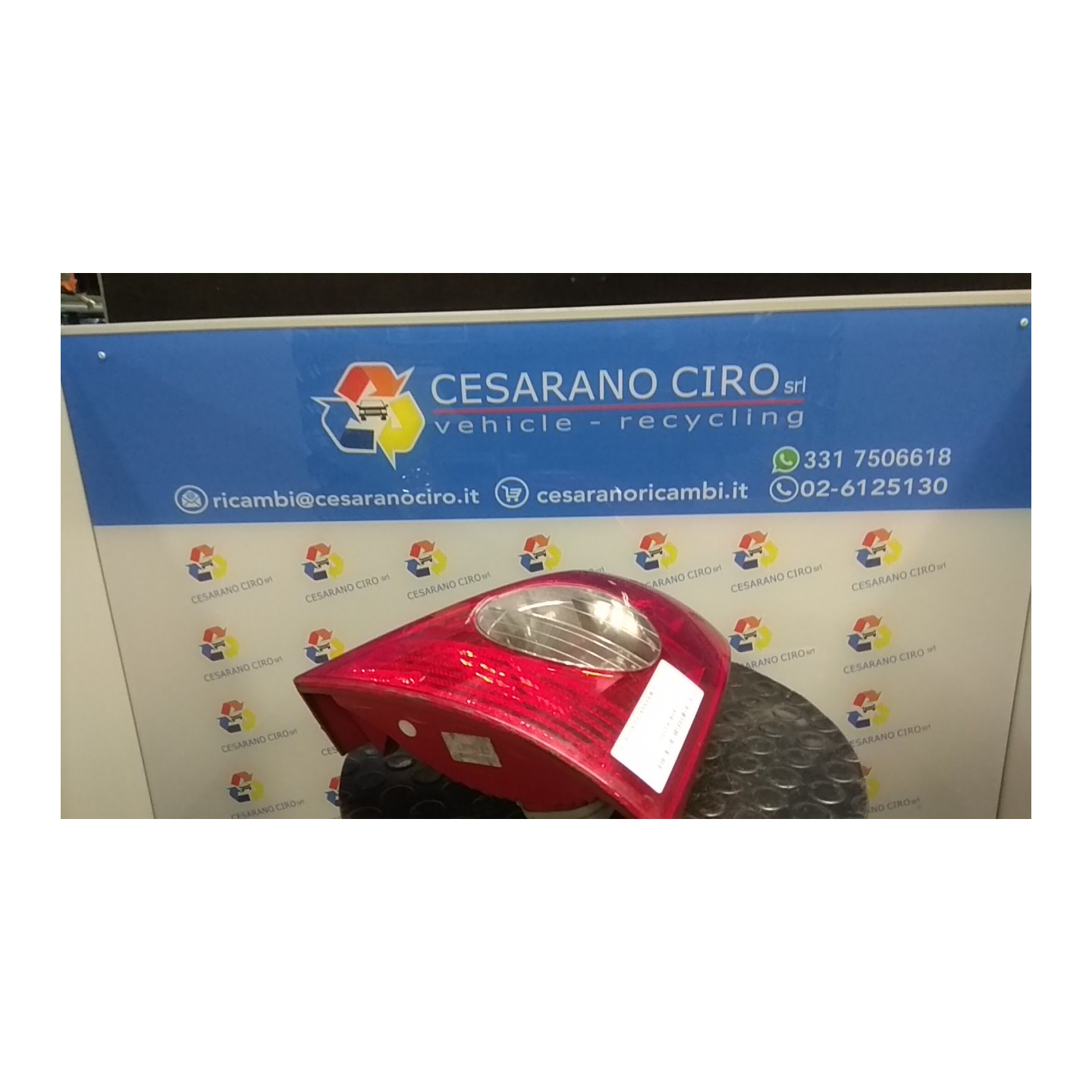 FANALE POST. DX. 073 RENAULT CLIO 2A SERIE (04/98-04/01) D7FD7 7700410518