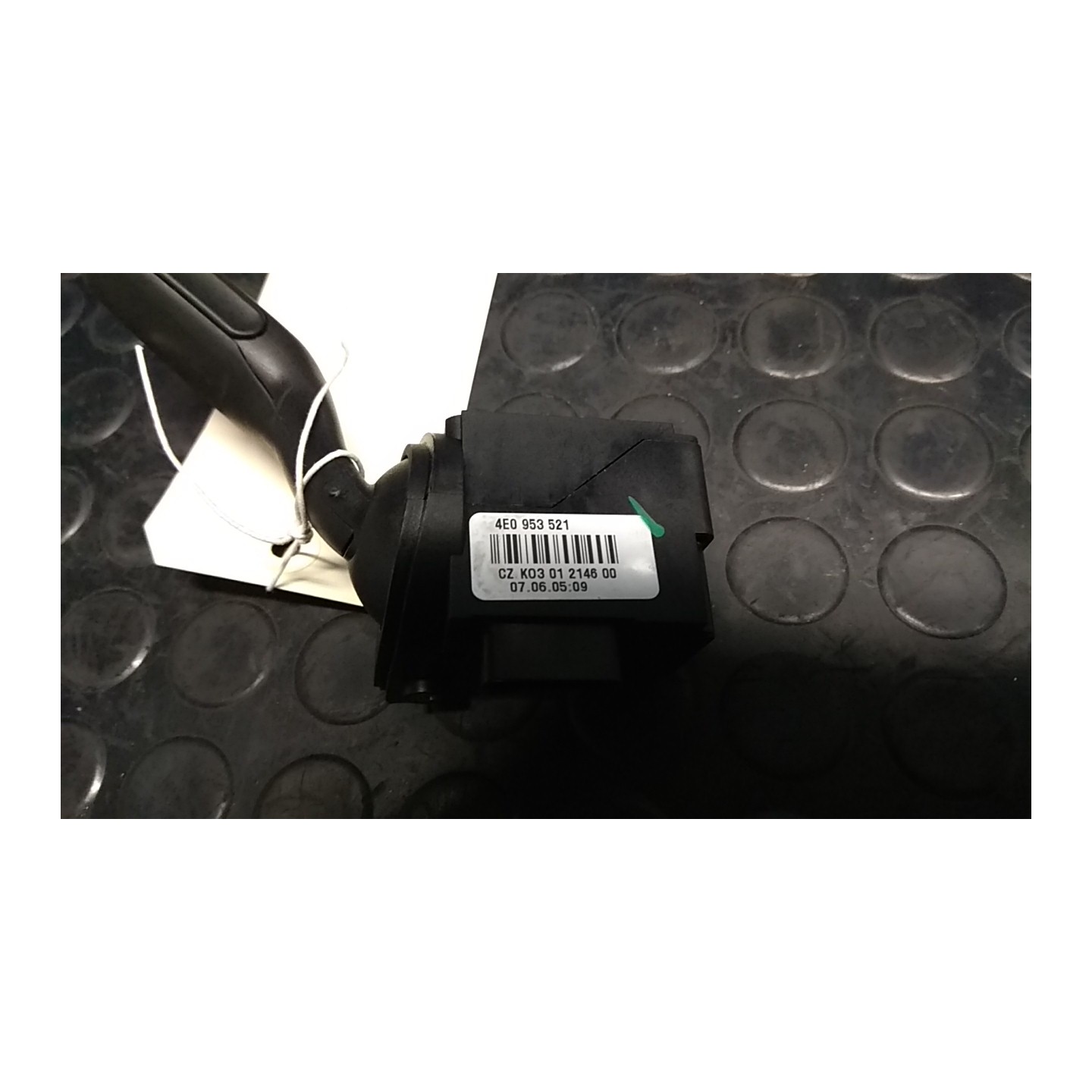 BLOCCO VOLANTE MULTIFUNZIONE SX. 041 AUDI A4 (8E) (10/04-02/08) ALZ 4F0951527E5PR