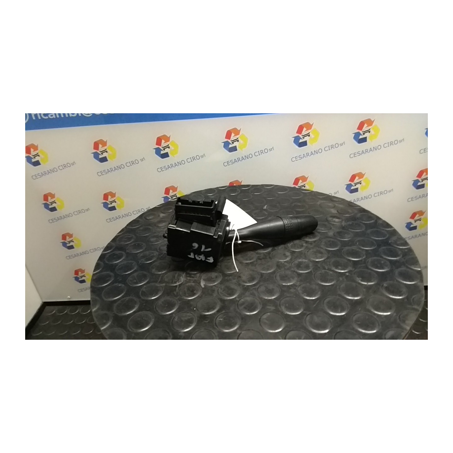 BLOCCO COMANDI TERGICRISTALLI 085 FIAT SEDICI (3B) (02/06-11/11) D19AA 71750104