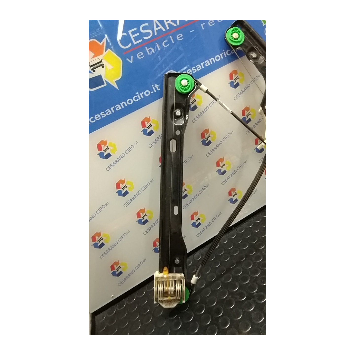 ALZACRISTALLO ELETTR. PORTA ANT. SX. 047 BMW SERIE 3 (E90/E91) (02/05-12/11 204D4 51337140587