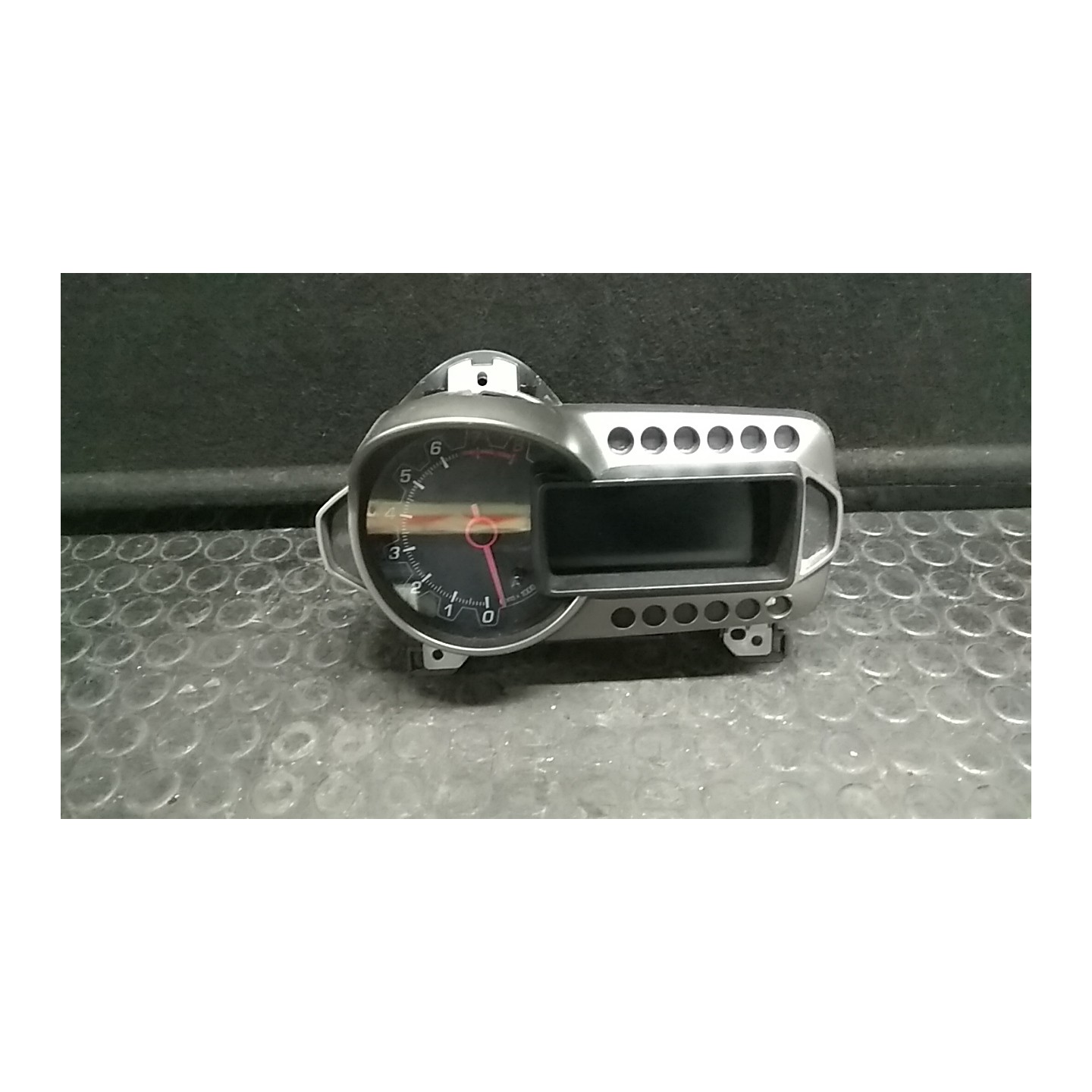 QUADRO STRUMENTI COMPL. S/START/STOP 046 CHEVROLET (DAEWOO) AVEO (T300) (05/11-) A12XER 95933107