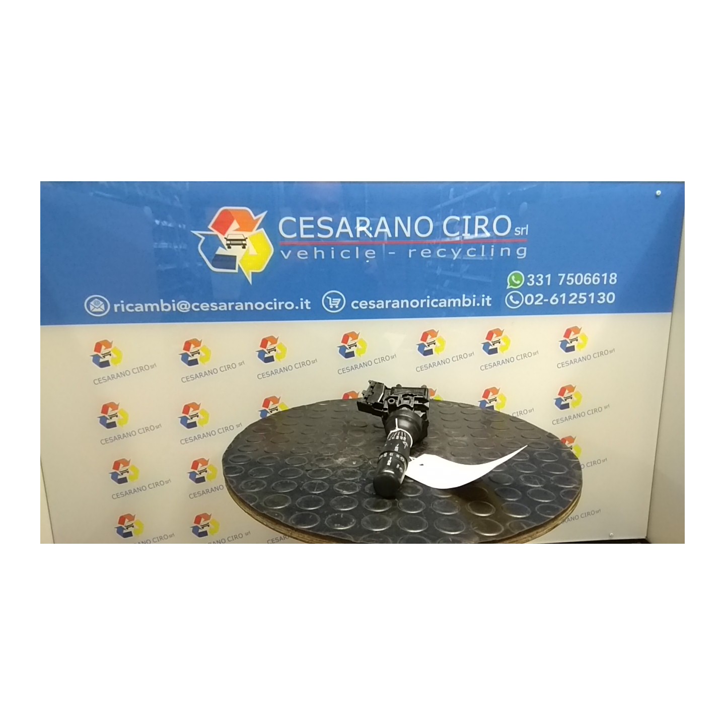 BLOCCO COMANDI TERGICRISTALLI 073 TOYOTA RAV 4 3A SERIE (01/06-10/10) 2ADFTV 8465248180