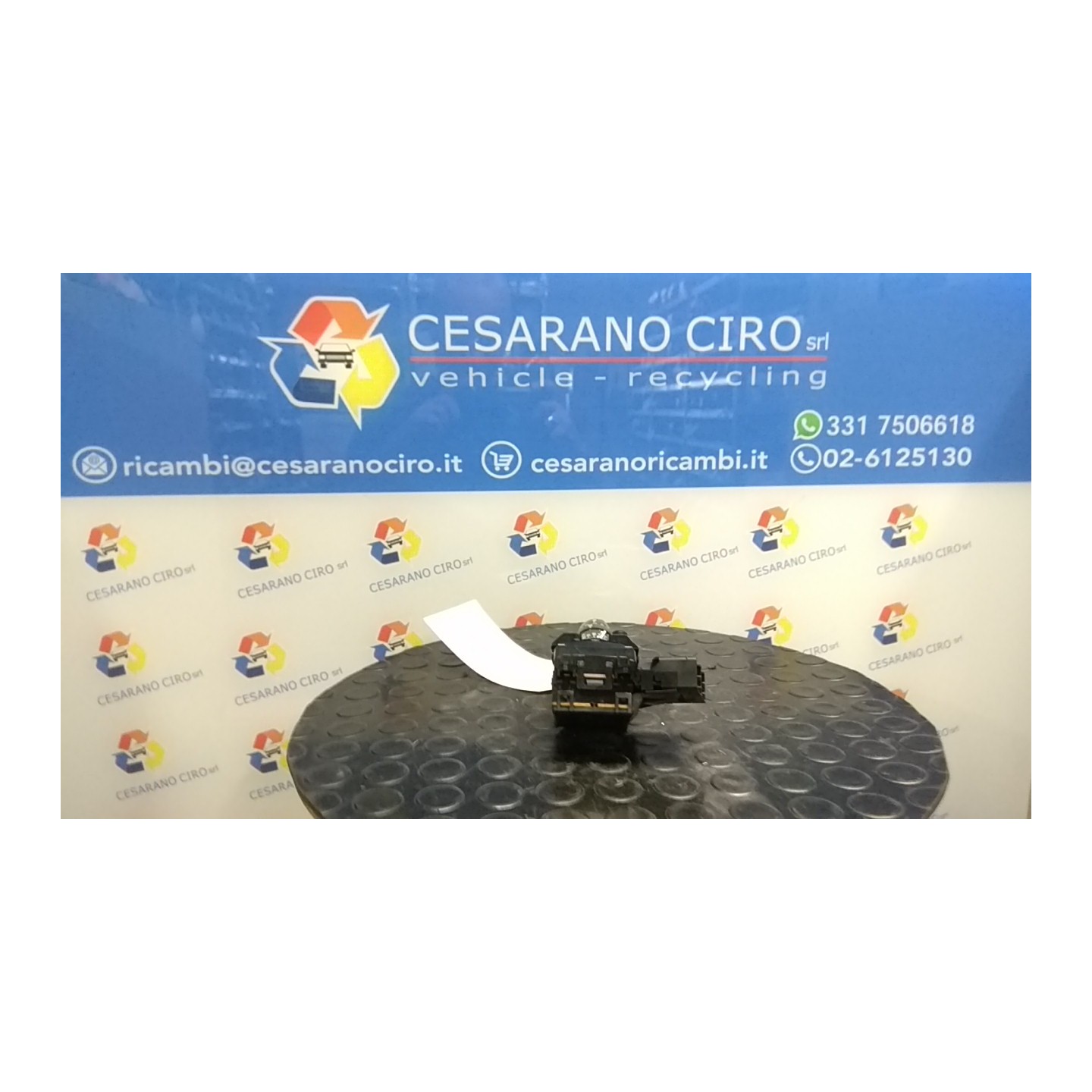BLOCCO COMANDI TERGICRISTALLI 073 TOYOTA RAV 4 3A SERIE (01/06-10/10) 2ADFTV 8465248180