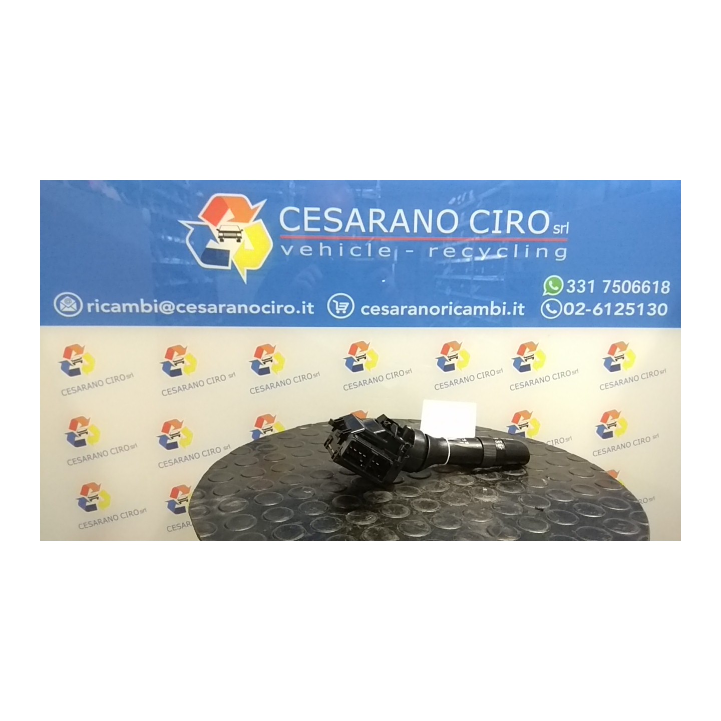 BLOCCO COMANDI TERGICRISTALLI 073 TOYOTA RAV 4 3A SERIE (01/06-10/10) 2ADFTV 8465248180