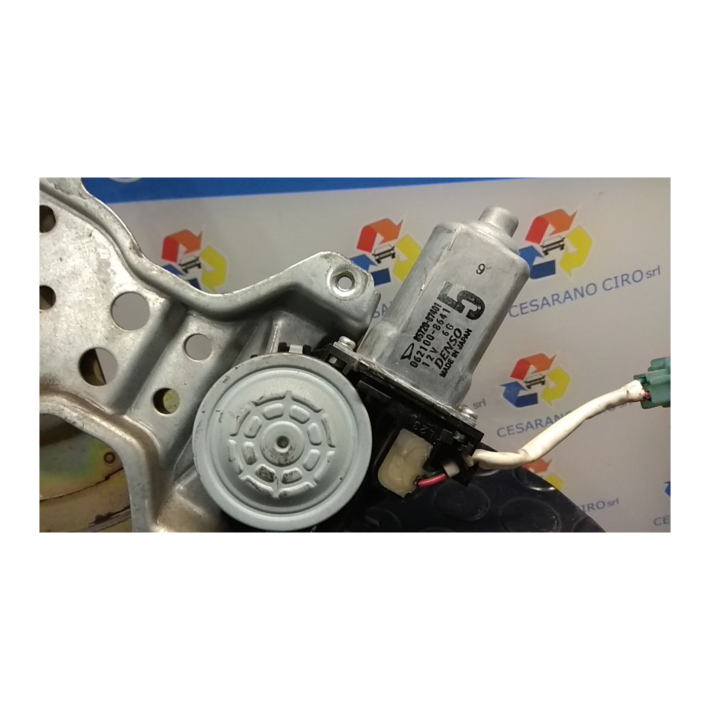 ALZACRISTALLO PORTA ANT. SX. 086 DAIHATSU TERIOS 1A SERIE (09/97-10/06) K3 6980287401000