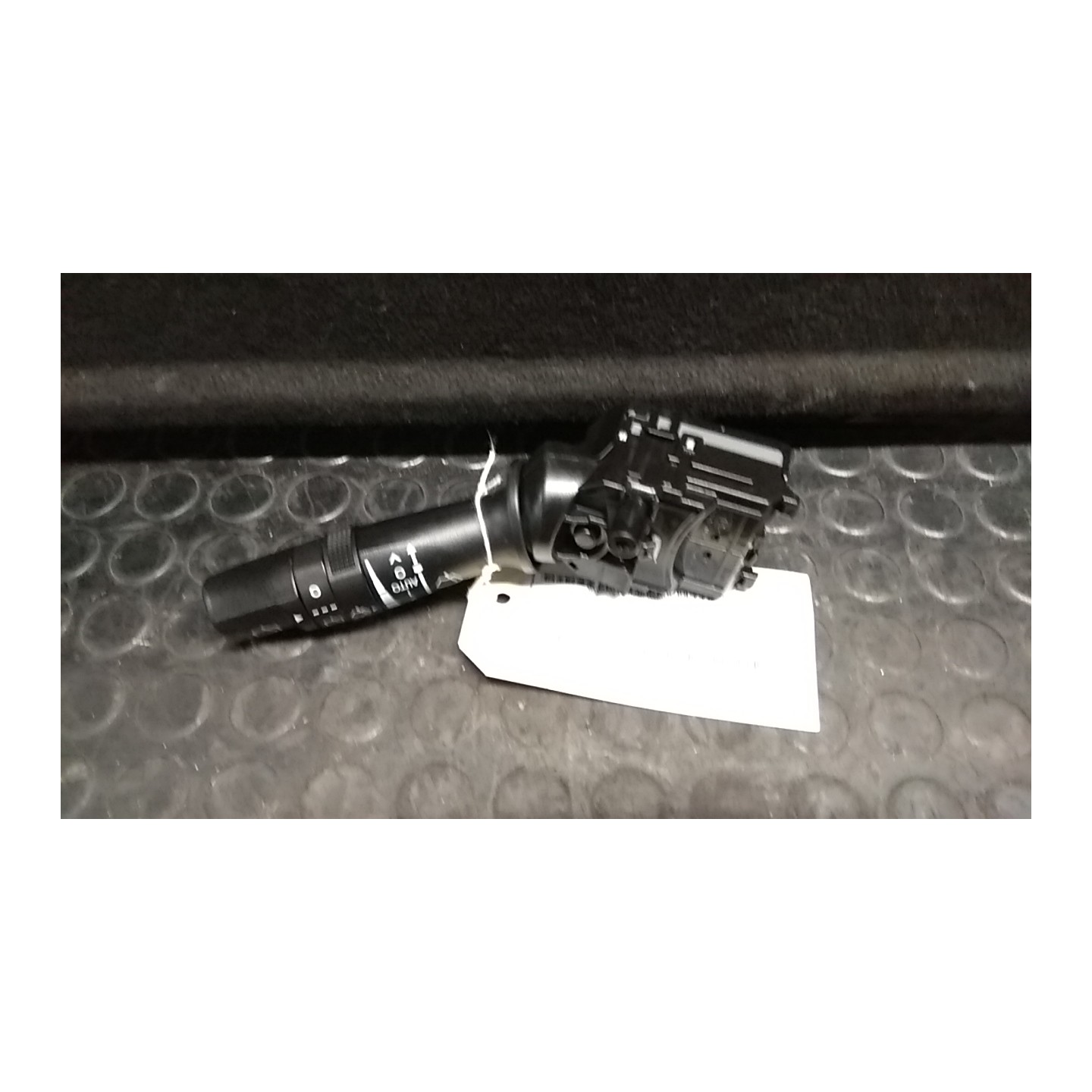 BLOCCO COMANDI TERGICRISTALLI 031 KIA RIO 3A SERIE (01/15-10/17) D4FC 934203S510