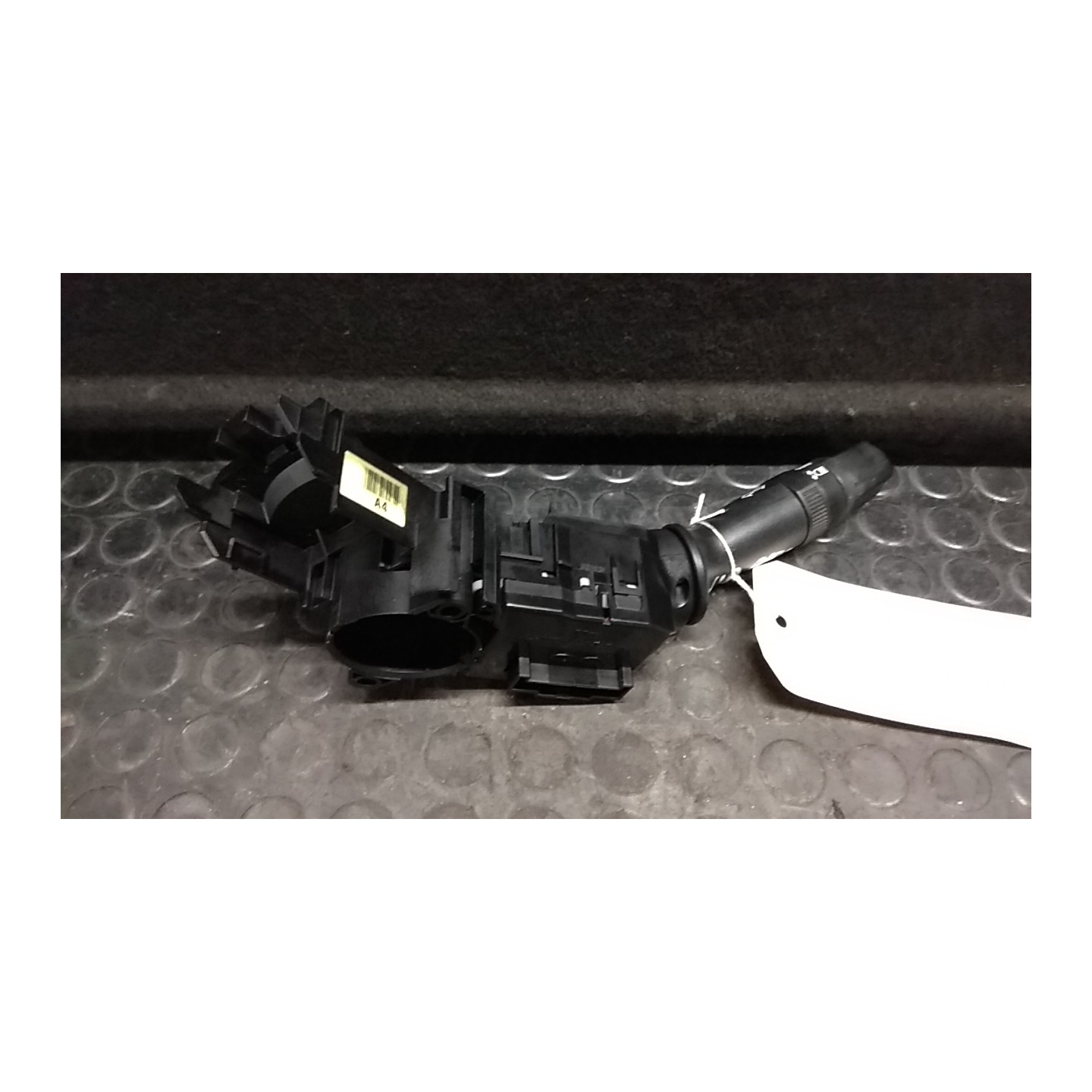 BLOCCO COMANDO VOLANTE LUCI 030 KIA RIO 3A SERIE (01/15-10/17) D4FC 934102V521