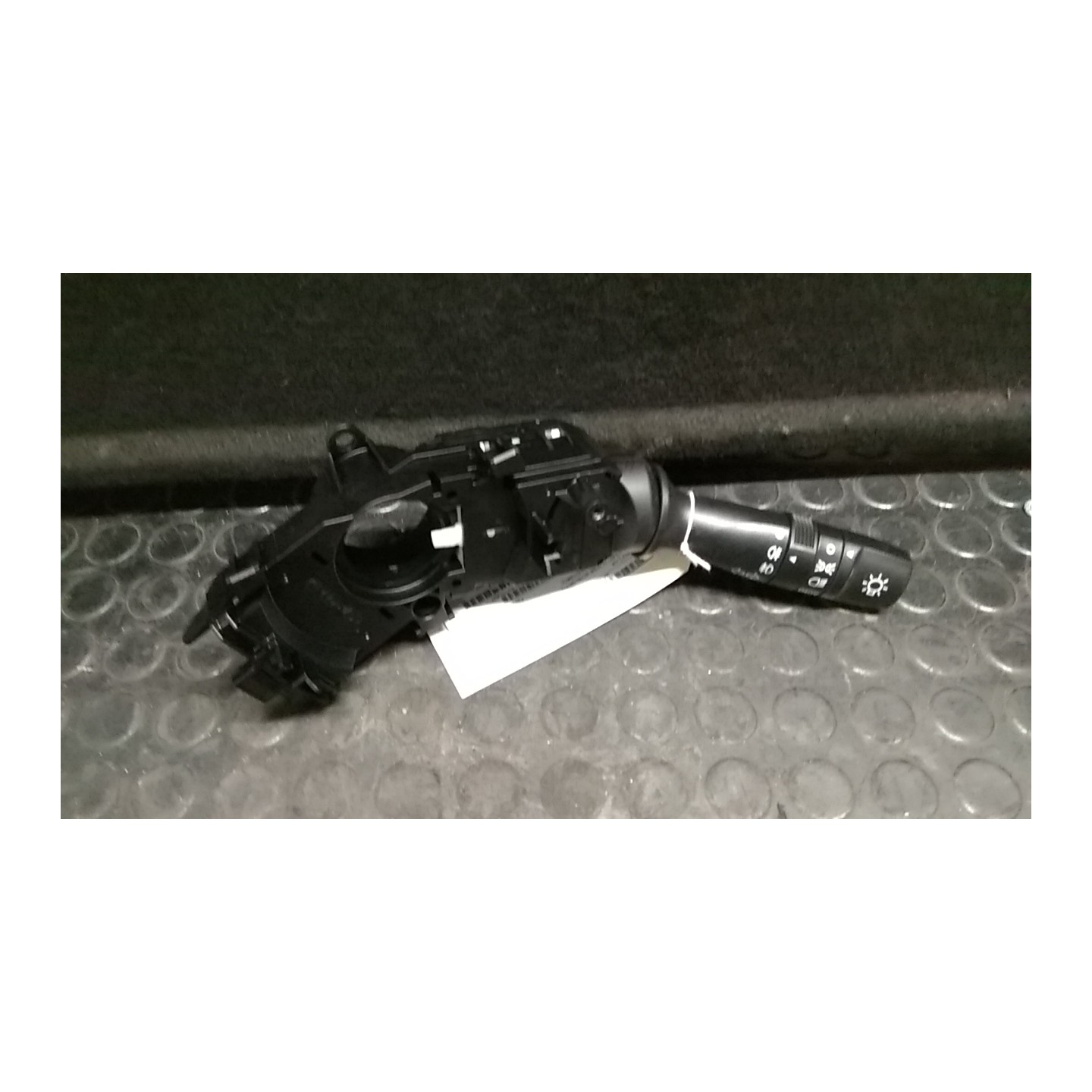 BLOCCO COMANDO VOLANTE LUCI 030 KIA RIO 3A SERIE (01/15-10/17) D4FC 934102V521
