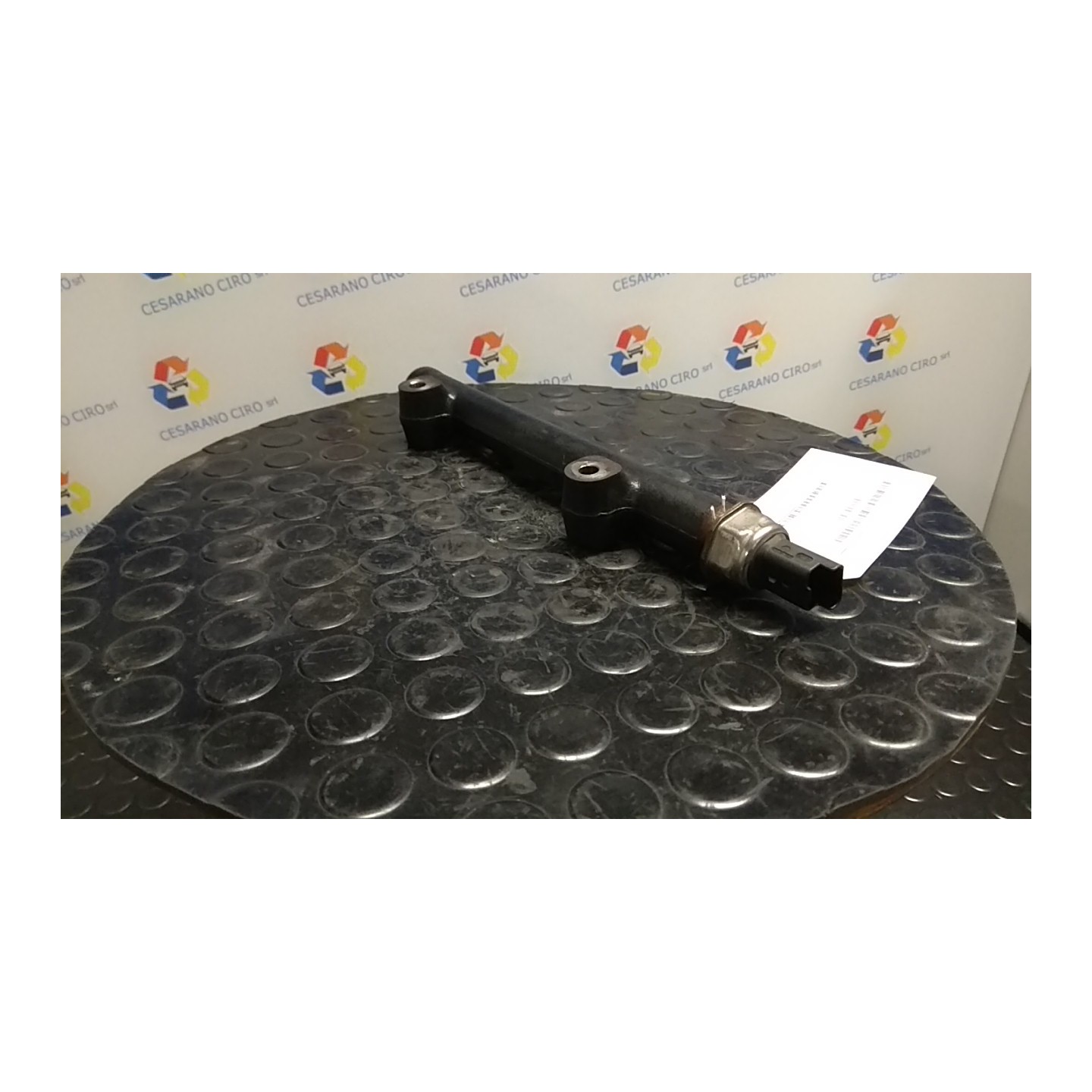 DISTRIBUTORE CARBURANTE 018 PEUGEOT 208 (01/12-11/15) 9H05 1570Q4