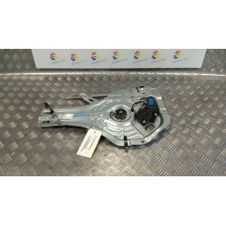 ALZACRISTALLO ELETTR. PORTA POST. SX. 106 HYUNDAI TUCSON (07/04-10/10) D4EA 834052E000