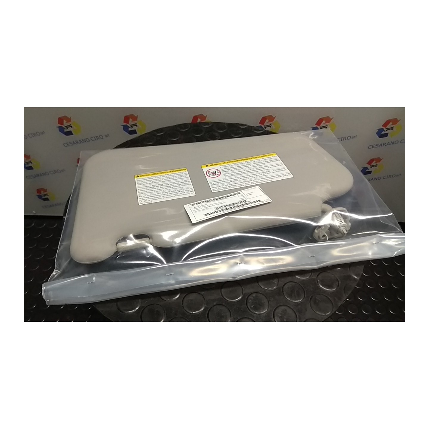 ALETTA PARASOLE PARABREZZA DX. 043 NISSAN JUKE (F15E) (10/10-12/18) HR16 964001KA0A