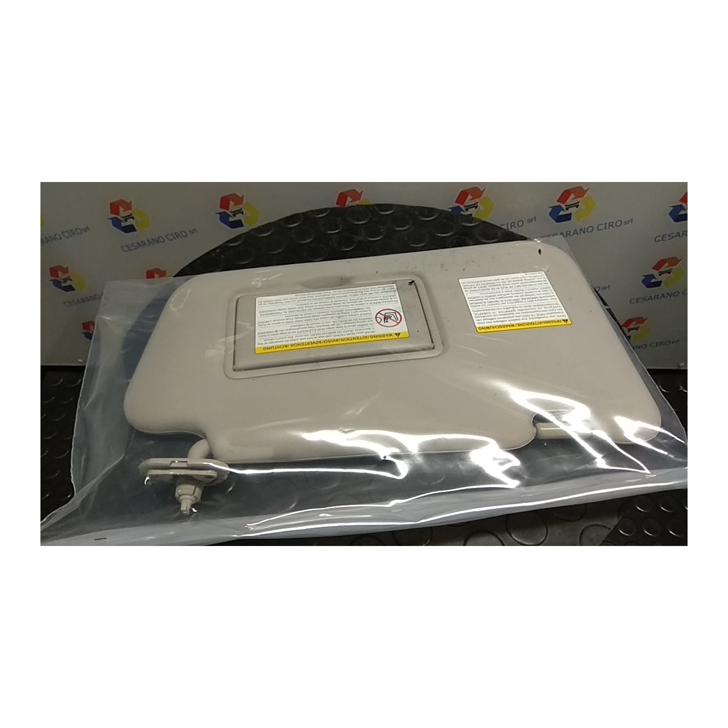 ALETTA PARASOLE PARABREZZA DX. 043 NISSAN JUKE (F15E) (10/10-12/18) HR16 964001KA0A